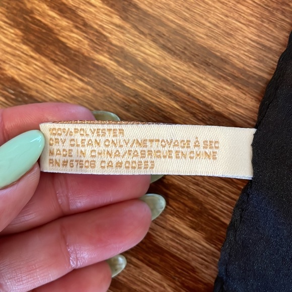 COLLECTION EIGHTEEN multi color black edge SQUARE scarf / shawl - Picture 9 of 12